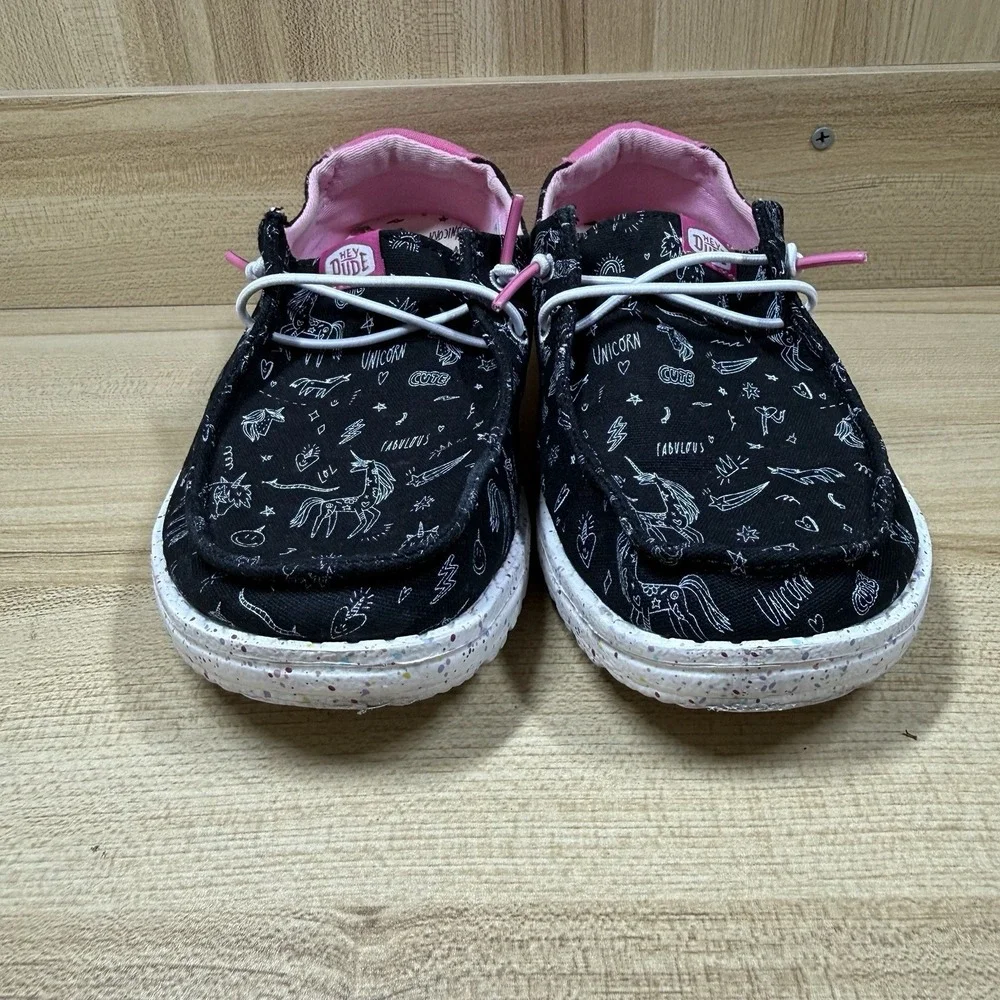 Hey Dude Wendy Youth Unicorn Slip on Loafers Low Top Shoes Black Girls Sz Y4